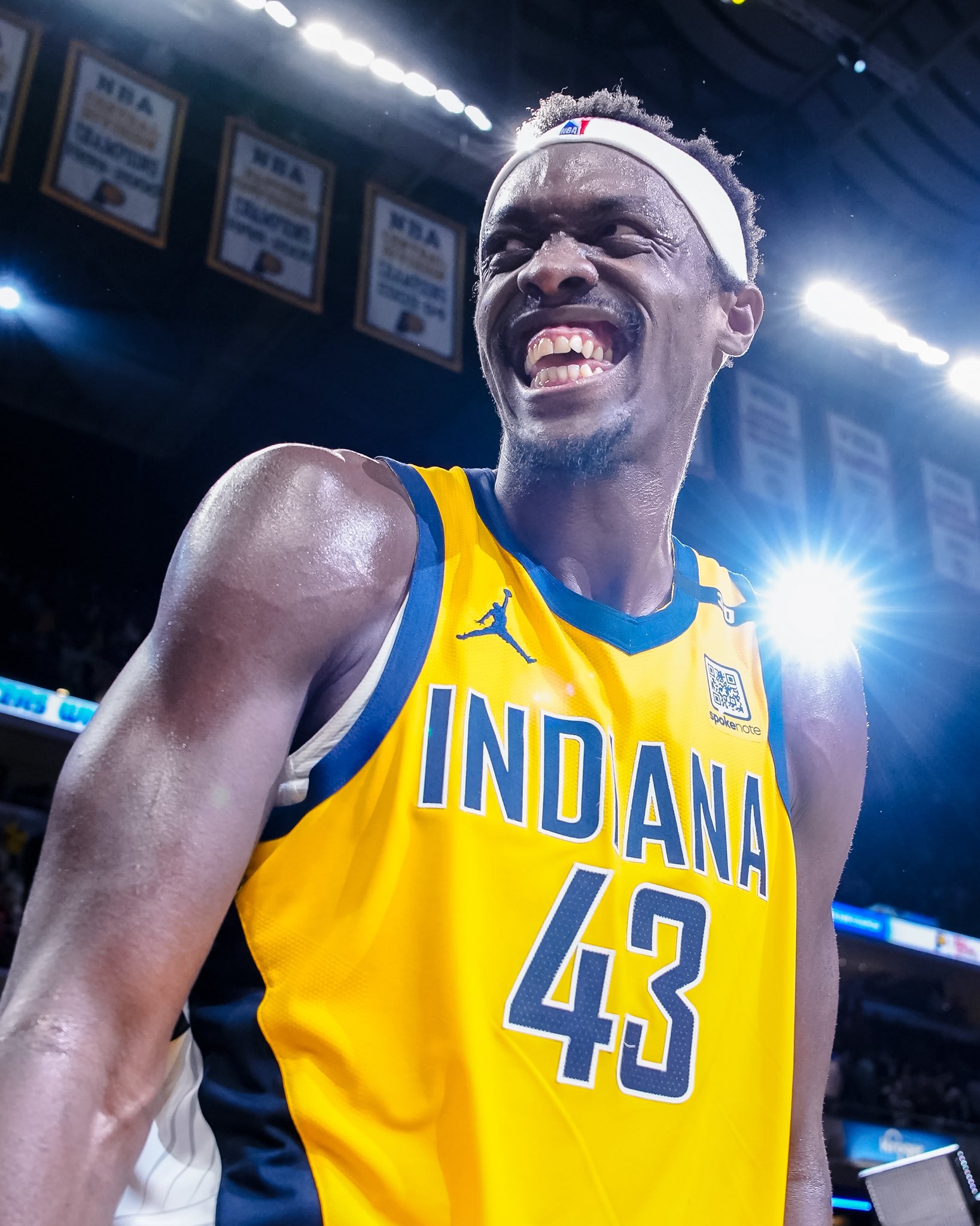 九游-关于西亚卡姆迎来十赛季高光表现，曼联球迷沸腾！的信息