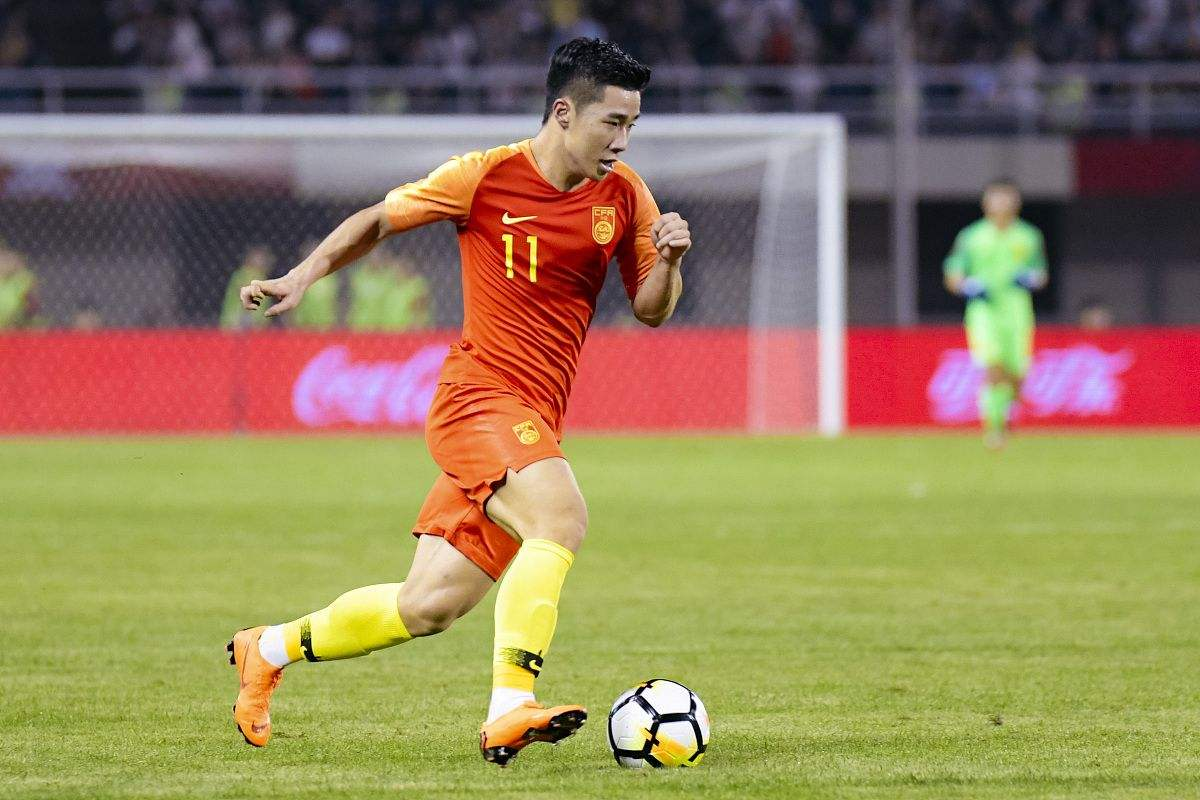 九游-穆古鲁扎回归赛场，关键助攻首场状态亮眼，瑞士队观众沸腾！的简单介绍