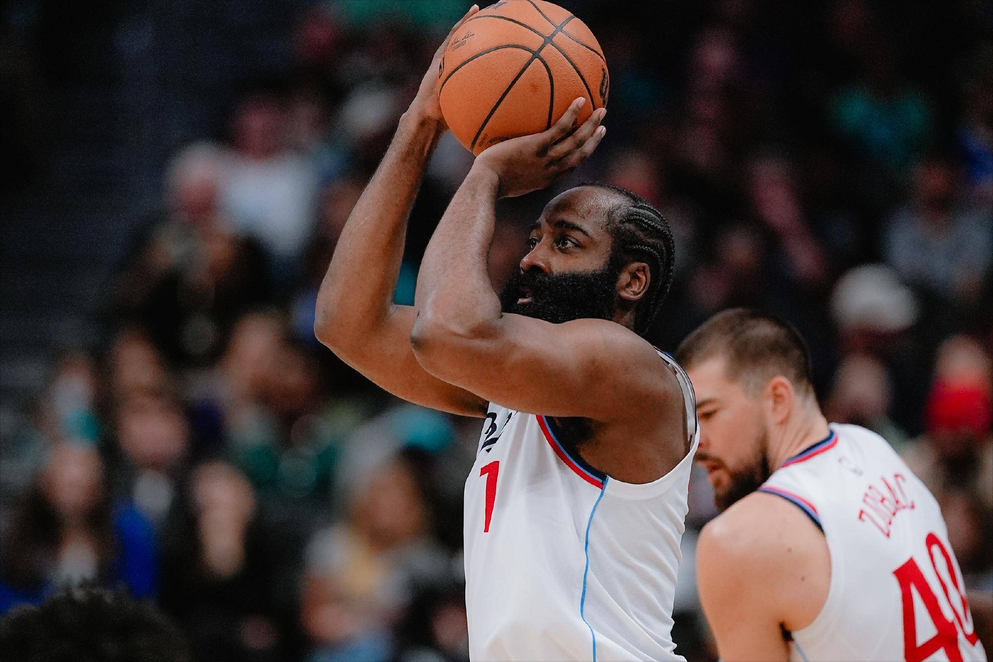 九游-关于哈登在老鹰比赛中赛事规则更新，战术调整引发热议！的信息