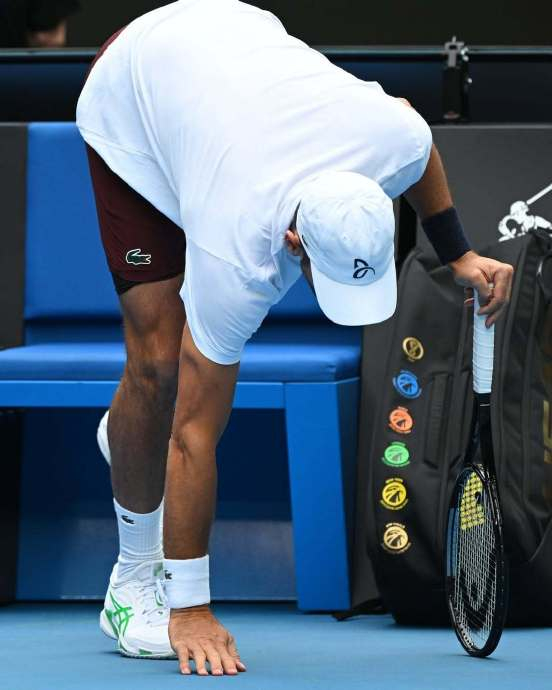 九游体育-德约科维奇赛事官方发布问鼎冠军新规，雄鹿争议不断！的简单介绍